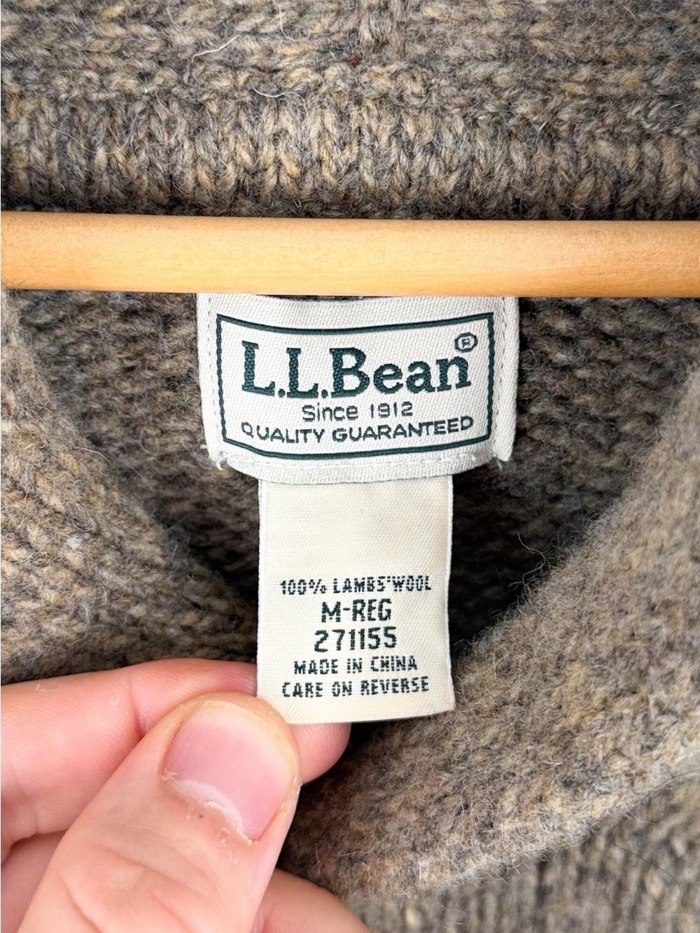 L.L. Bean Men’s Medium Lambswool Shawl Collar Sweater Textured Brown Elbow Patch - Picture 9 of 10